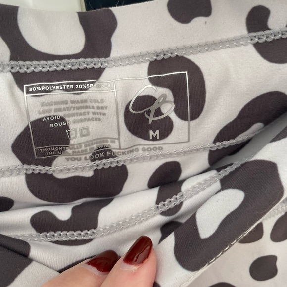 Celestial bodiez 7/8 power legging snow leopardess - Picture 6 of 9